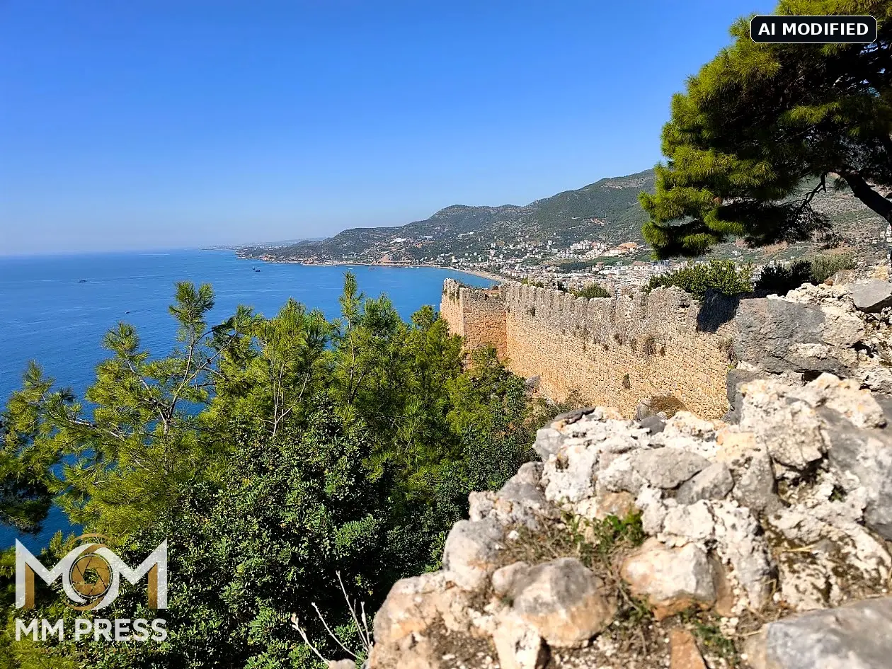 Burg und Küste von Alanya